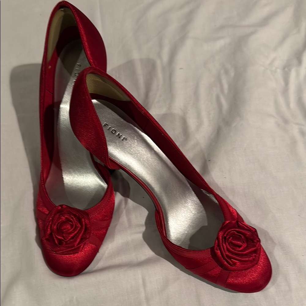 FIONI Clothing Scarlet Satin Heels with Floral Accent